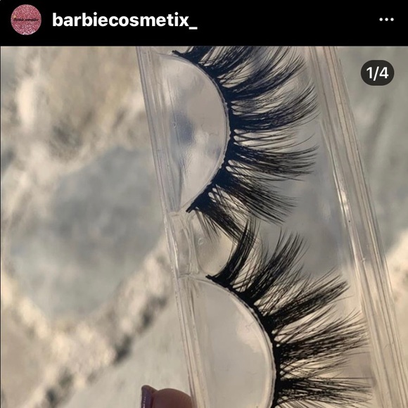 Lashes - Picture 3 of 5